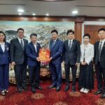 สมาคมผู้สื่อข่าวไทย–จีน เข้าพบหอการค้าไทย–จีนอวยพรครบรอบ 115 ปี